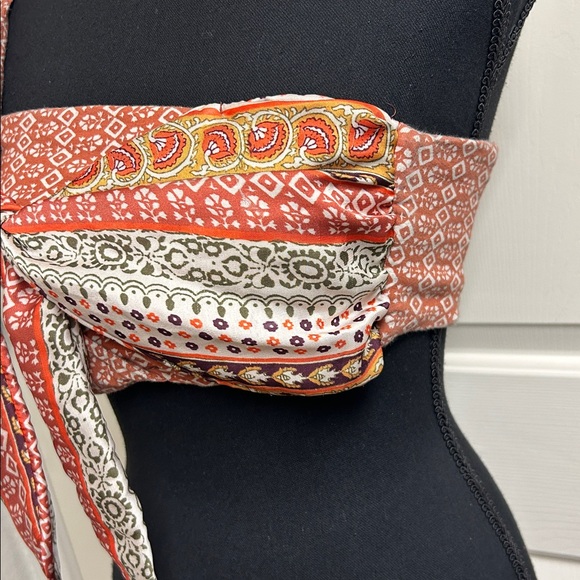 Anthropologie One Shoulder Scarf
Crop Top XSmall - Picture 2 of 7